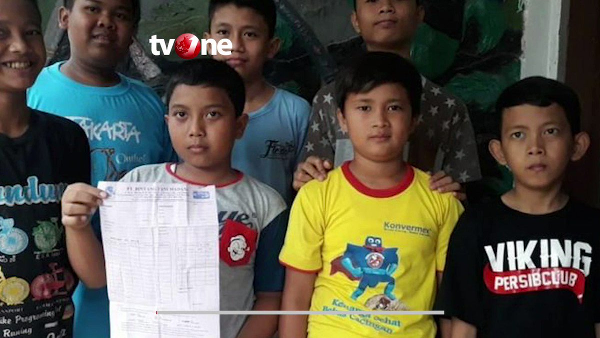 INSPIRATIF! 7 BOCAH DI BOGOR TABUNG UANG UNTUK BELI HEWAN KURBANSebanyak tujuh bocah yang masih bersekolah di Bogor mampu mewujudkan mimpi untuk berkurban. Mereka menjadi teladan di kampung tempat tinggalnya. #NewsOne