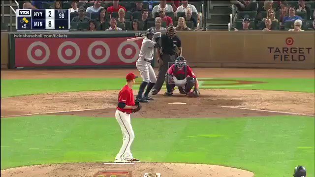 ⚾️#MLB | Didi Gregorius 🇳🇱 acaba de conectar el HR 💯 de su carrera en las Grandes Ligas, número 87 con los @Yankees (pegó 13 con los @Dbacks).8º que dispara contra los @Twins.