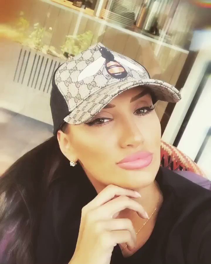 Model - AnnaKarev humiliation