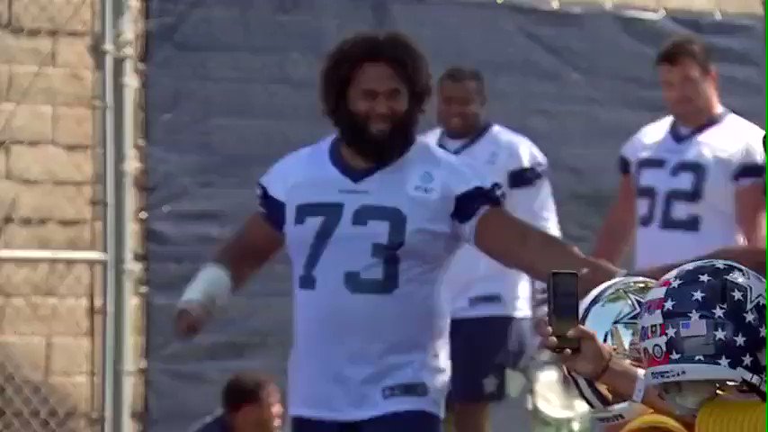 Cowboys' OL Joe Looney rolled into practice with a hat tip to the one and only Megan Rapinoe 🇺🇸😍 (via @noah_bullard)