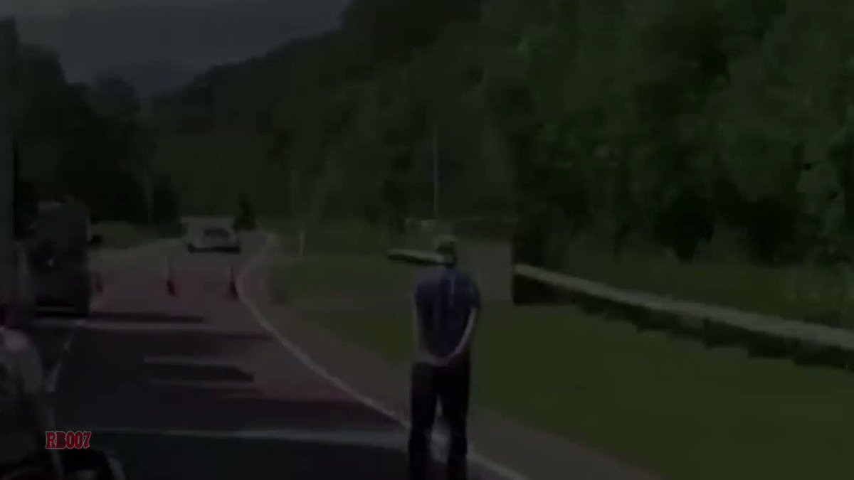 Bond 25 - Aston Martin ValhallaJames Bond's new £1.5million 200mph Aston Martin hypercar is spotted in action in the Scottish Highlands#Bond25 #jamesbond25 #danielcraig #AstonMartin #astonmartinvalhalla #Spectre #blofeld#ScottishHighlands#riccardobalsamo