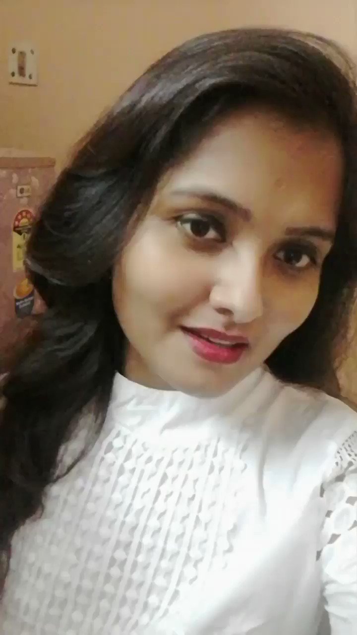  A very happy birthday to the melody king Sonu Nigam!!
Here is a token of love  