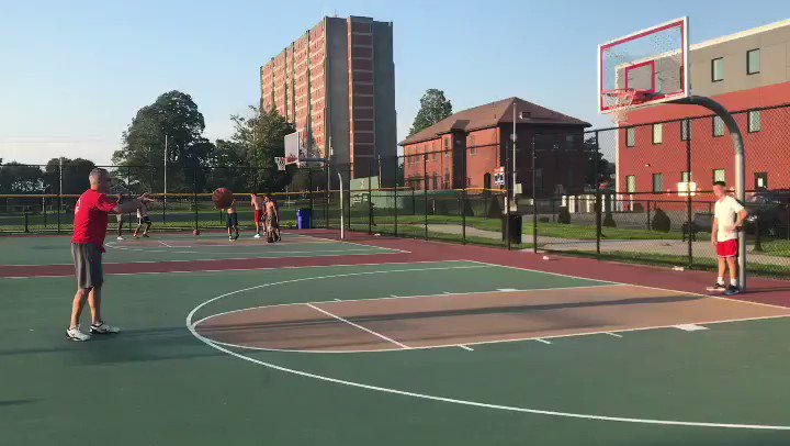 Back home in Fall River, Ma in the Highlands. 48 Years Old...still outworking Guys...@JimmyPeow @bsubears today speaking with my 3 kids Stop making excuses and go Make Plays Today!
#FallRiverDreams #Purpose @smart_MS3 @BSU_MBB 🙏❤️