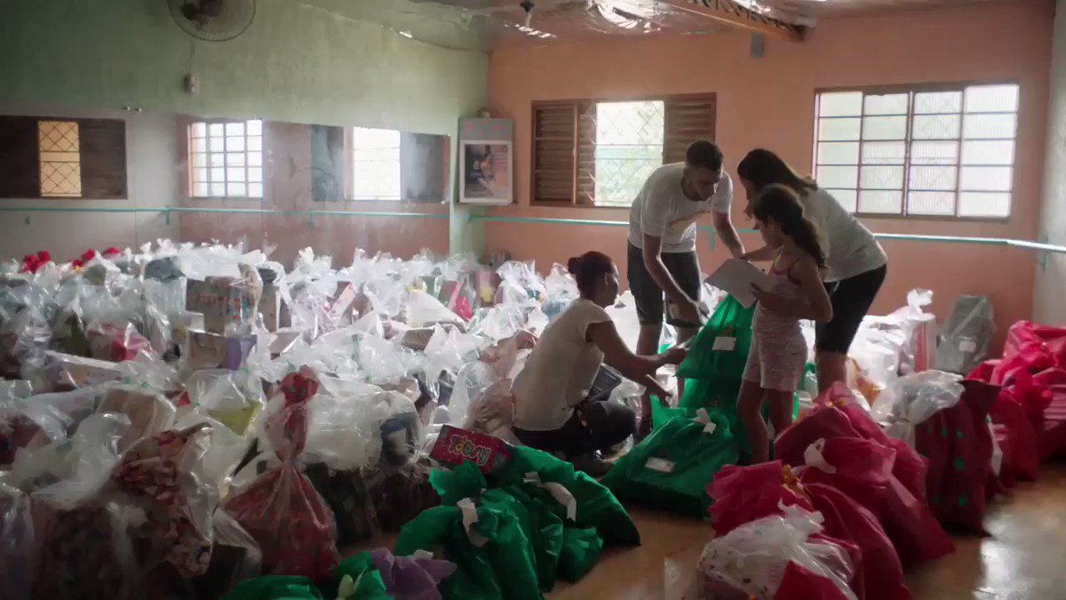 In Brazil, volunteer organization Caravanas do Amor uses WhatsApp to communicate when delivering donated supplies to remote towns with low connectivity. #WhatsAppStories