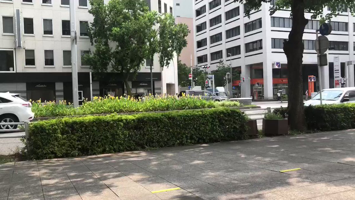 街宣車 話題の画像がわかるサイト