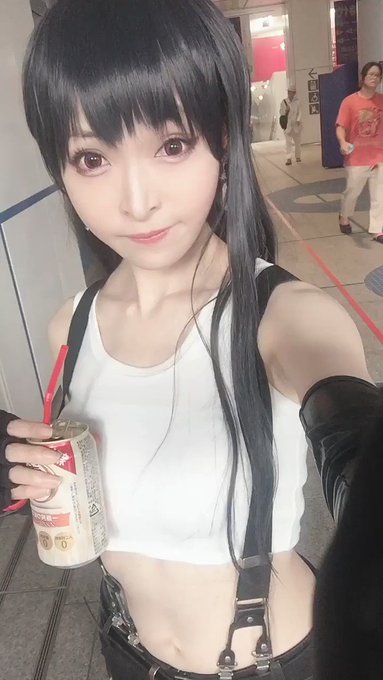 Twitterのコスプレ動画1