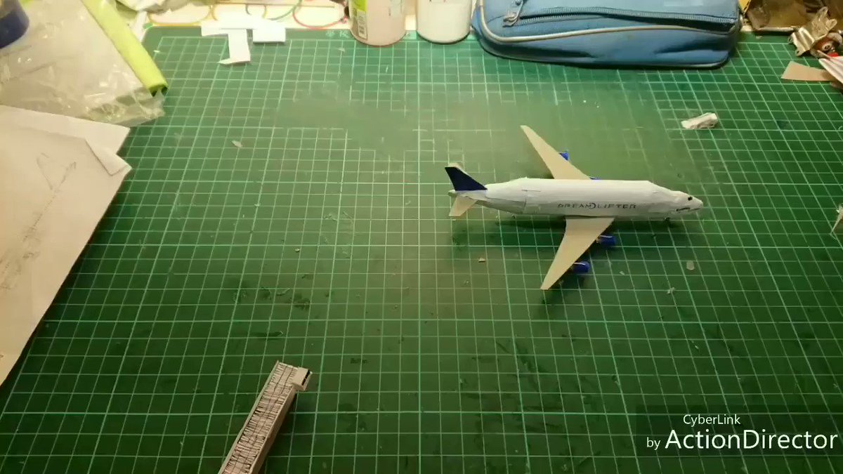 5/21着 Boeing747 BIG Model／ドリームライナー mqdefault.jpg