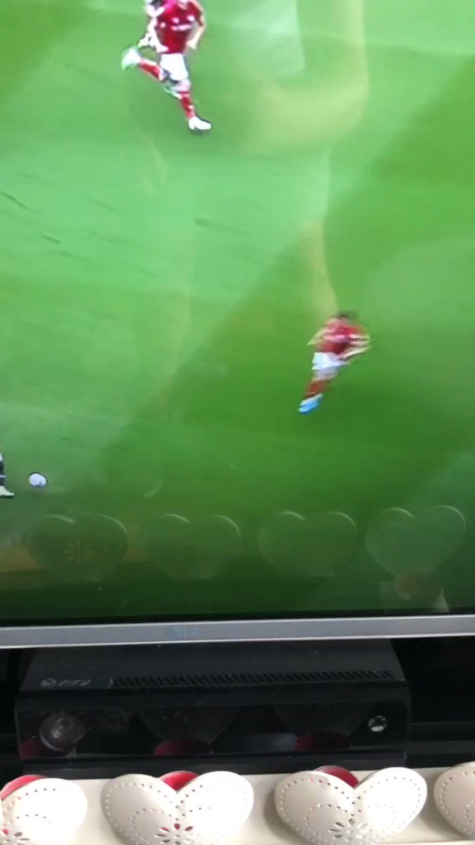 @barrymcguigan1's photo on #lufc