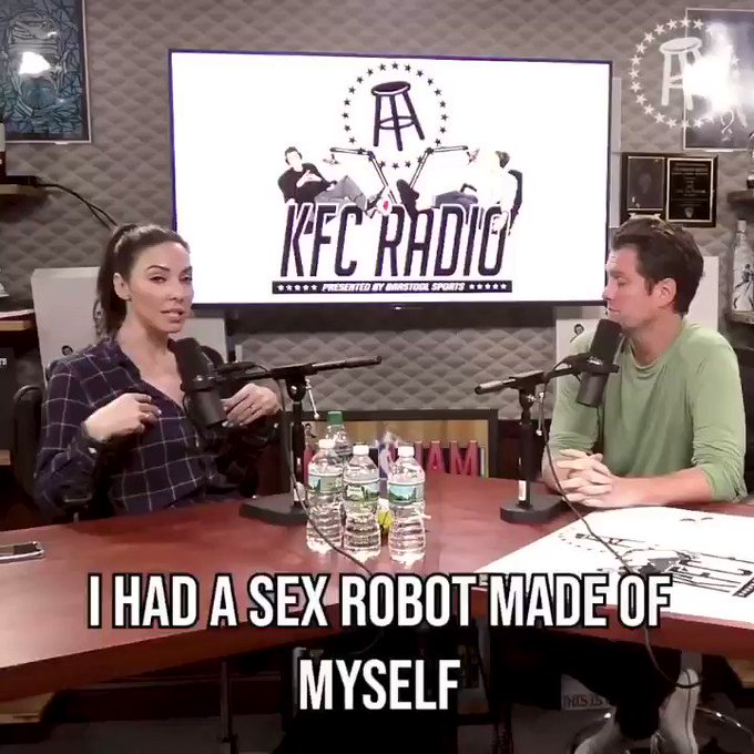 Hey @WhitneyCummings, next time let’s compare buttholes ❤️ @KFCradio https://t.co/4E7qLcJTM0