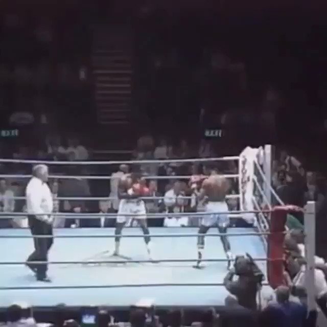 Happy 53rd birthday to Chris Eubank Sr 