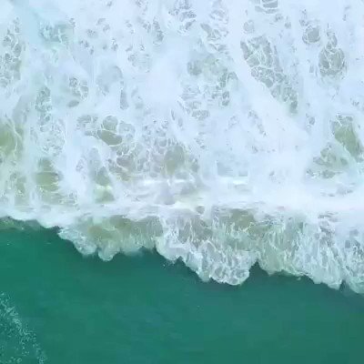 #PuertoEscondido tiene para ti que gustas del surf, mucha adrenalina y diversión.#OaxacaLoTieneTodo @alejandromurat @TorrucoTurismo @SECTUR_mx @asetur_mx
