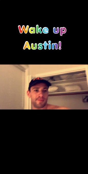 Wake up Austin! I need attention ??? @SteamworksCHI @FabScoutHoward @fabscout  @circuitmom https://t