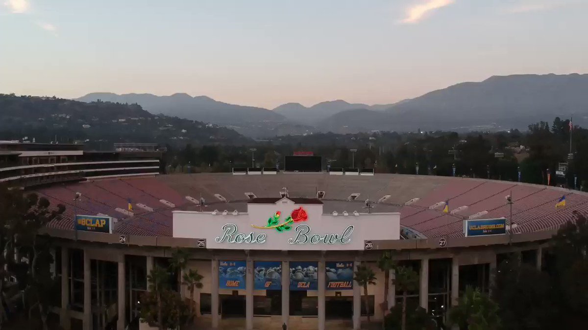 Nothing beats watching a game at the Rose Bowl! Just ask @SInow, who named @RoseBowlStadium the greatest stadium in the college football history!
Join us on Sept. 7๏ธโฃ for our first home game and see for yourself!
๐๏ธ http://bit.ly/2M6g5ohย
#GoBruins โ at Rose Bowl Stadium