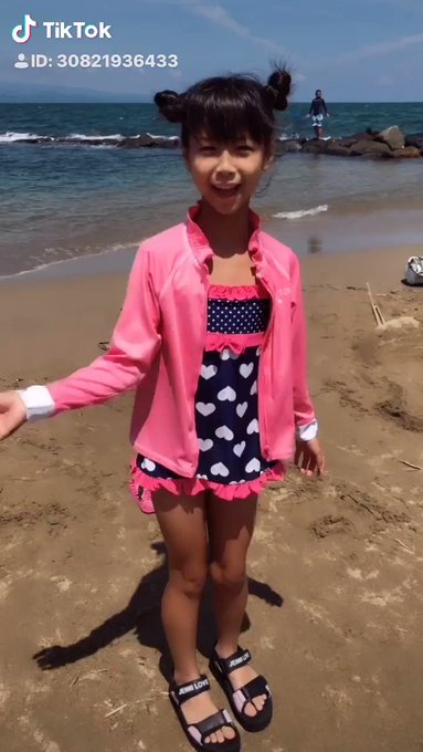 Twitterのコスプレ動画1