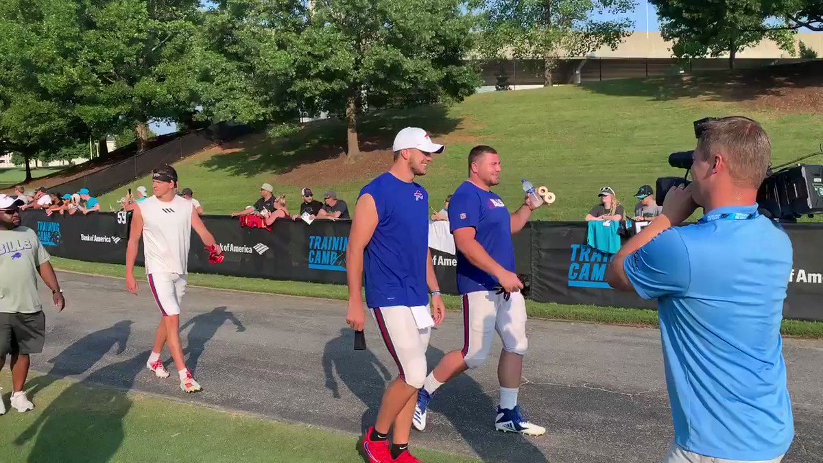 @SalSports's photo on Mitch Morse