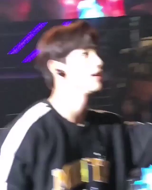 breaking news: prince eric found JOBLESS because of jinyoung!