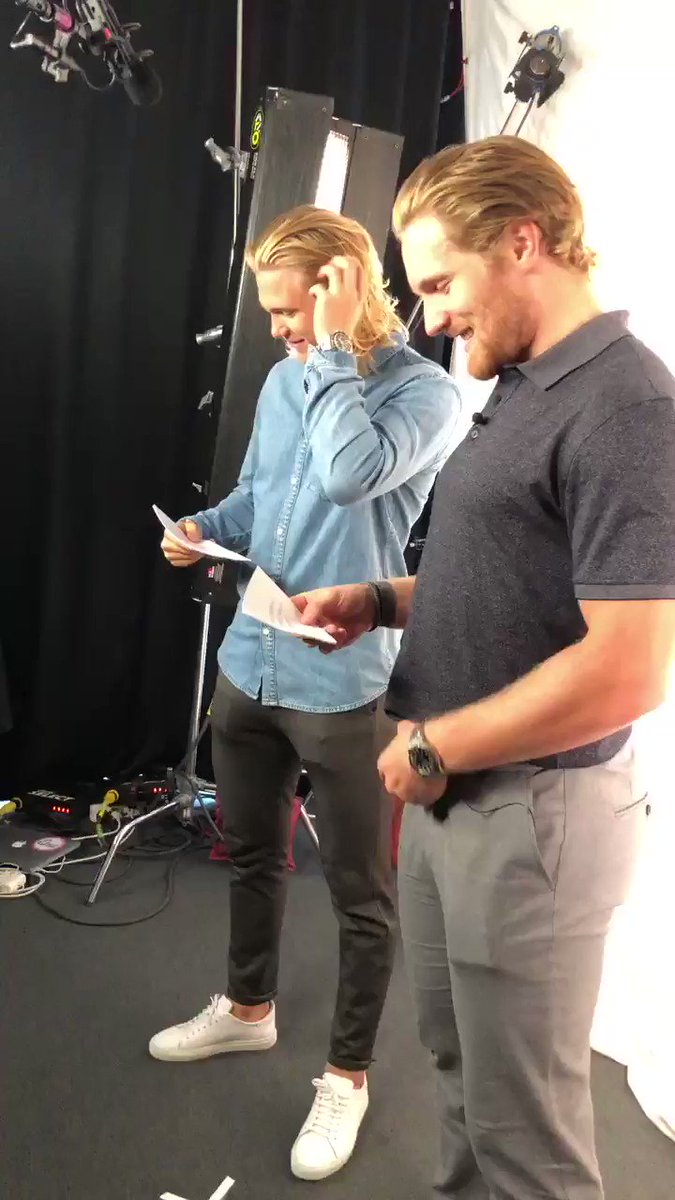 NHL Sverige (@NHLsv) on Twitter photo 15/08/2019 13:31:18 Svår fråga. Bra svar. @GabeLandeskog92, @WKarlsson71 ⛸🧤 Svår fråga. Bra svar. @GabeLandeskog92, @WKarlsson71 ⛸🧤