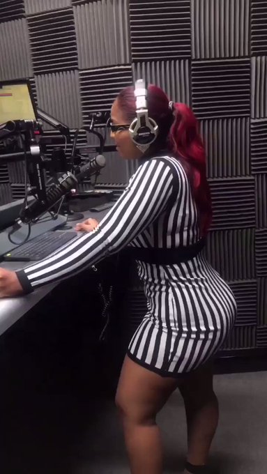 From Body insecurities😓,apple bottom jeans 🍎 to YUH LIKE IT ! 🔥🎶
https://t.co/MRlDu1wEfW

If you missed