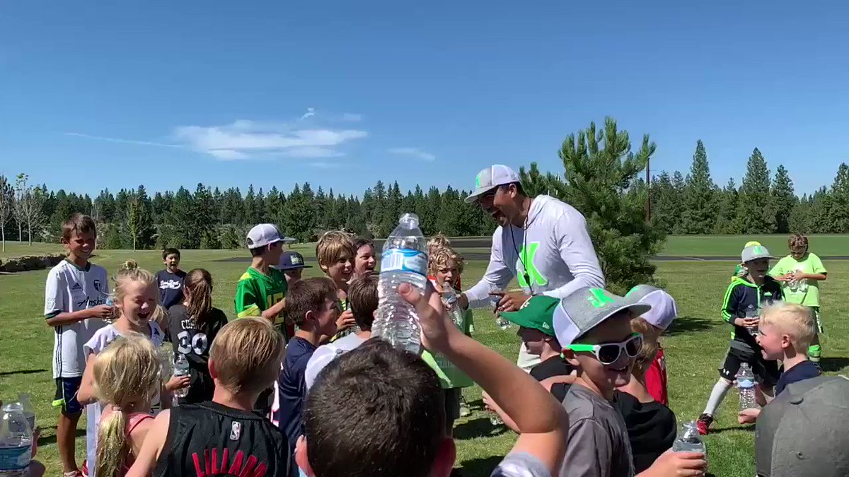 That feeling when you wrap up your 8th and best year ever of @JKSkillCamps !
Much love to all the campers and their families for being a part of this incredible experience!
AND especially to all of our coaches who absolutely crushed it this summer!
See ya’ll soon!
