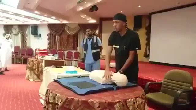 حقائق مذهلة (@facts444) on Twitter photo 2019-08-18 01:36:06 خطوات إسعاف الشخص المغمى عليه خطوات إسعاف الشخص المغمى عليه