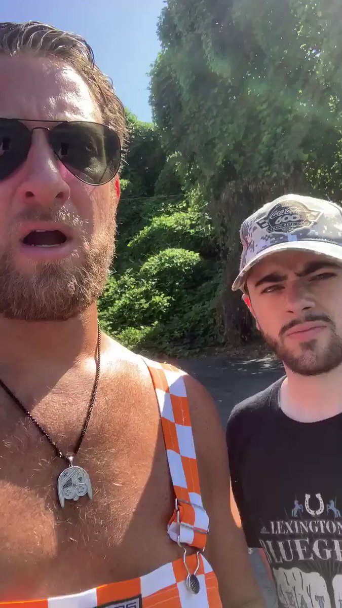 Me and @hqspider had to pull over at precisely 4:20 to pay our respects to @BenFredette #littledoinks