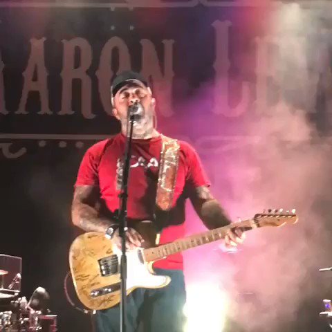 WATCH- This is How You
Open A Showโผ๏ธ
Bravo โฆ@Aaronlewismusicโฉ
๐บ๐ธI PledgeAllegiance๐บ๐ธ
#GodBlessAmerica #MAGA #Kag #AmericaFirst