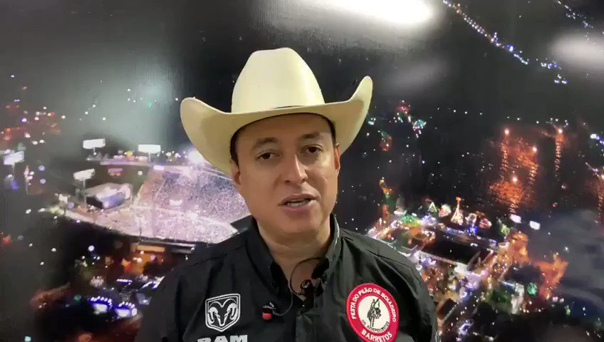 Jair M. Bolsonaro (@jairbolsonaro) on Twitter photo 2019-08-17 19:51:30 - Logo mais, às 20 hs, estarei em Barretos/SP. Festa do Peão Boiadeiro. Um abraço São Paulo! - Logo mais, às 20 hs, estarei em Barretos/SP. Festa do Peão Boiadeiro. Um abraço São Paulo!