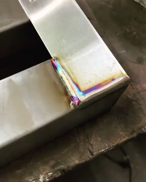 World of Engineering (@engineers_feed) on Twitter photo 2019-08-18 05:22:59 Weld finishing π¨πΌβπ Courtesy of instagram.com/luiz__feijo?igβ¦ Weld finishing π¨πΌβπ Courtesy of instagram.com/luiz__feijo?igβ¦