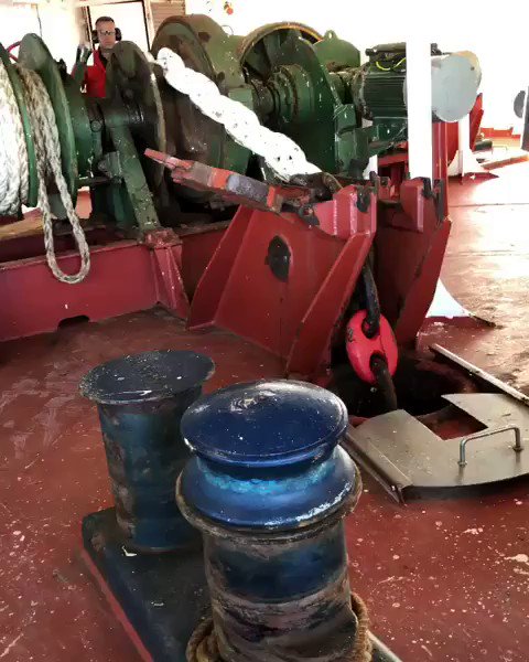 World of Engineering (@engineers_feed) on Twitter photo 2019-08-19 12:40:46 7-ton anchor drop βοΈ Credit to instagram.com/philstapes?igsβ¦ 7-ton anchor drop βοΈ Credit to instagram.com/philstapes?igsβ¦