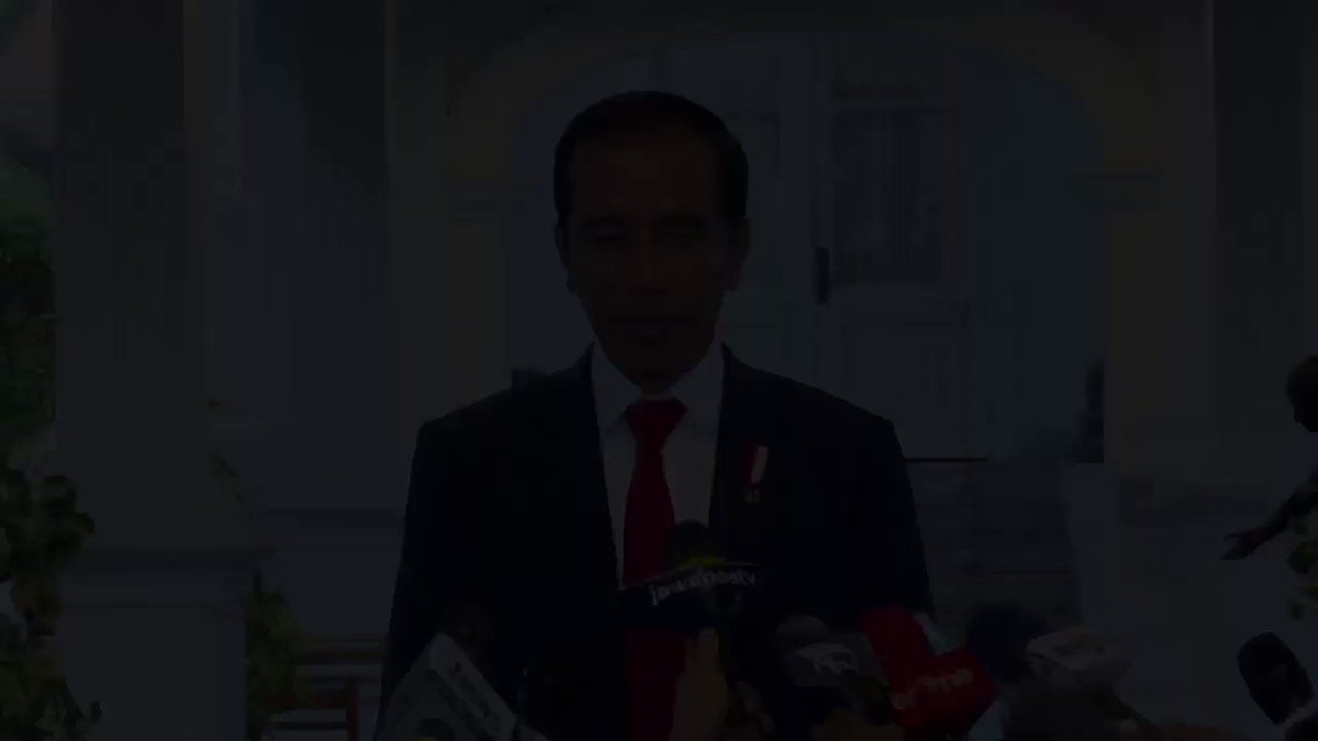 Keterangan Pers Presiden RI Terkait Situasi di ManokwariPresiden Joko Widodo menyampaikan keterangan pers atas situasi terkini di Manokwari, Papua Barat, di Istana Merdeka, Senin sore, 19 Agustus 2019.#PDIPerjuangan – at DPP PDI Perjuangan