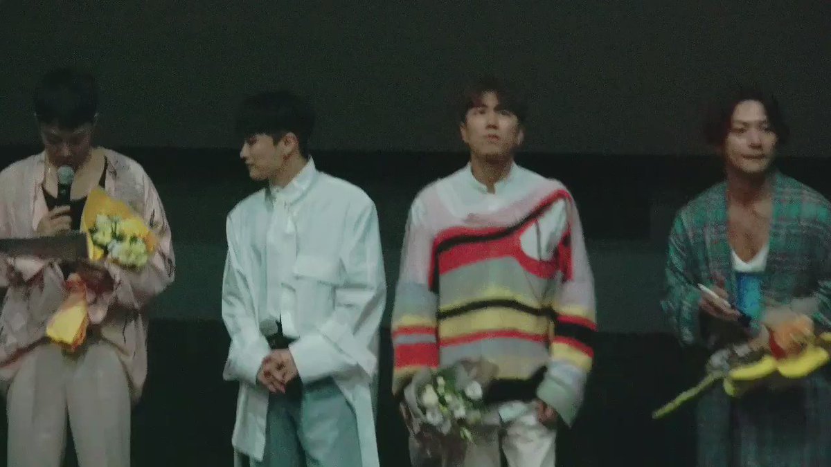 190816 '젝키빌라' 젝스키스 건대입구 무대인사 (9:00)자동차는 뭐? 에 대한 냉정한 옐키들 반응🤣🤣그리고 지워니 고개숙이는게 킬포😭😭#SECHSKIES #젝스키스 #젝키 #은지원 #이재진 #김재덕 #장수원 #水晶男孩 #ジェクスキス #젝키빌라