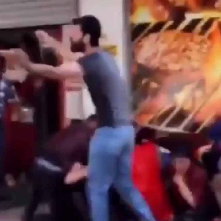 Umut Mürare (@umutmurare) on Twitter photo 2019-08-21 13:10:09 Hadi sıkkk hadi sıkkk! Asforşslhhohh Sıktı ya la! Ders 1: TOMA affetmez😁 Sıkarsa tazyikli sıkar 💦 Hadi sıkkk hadi sıkkk! Asforşslhhohh Sıktı ya la! Ders 1: TOMA affetmez😁 Sıkarsa tazyikli sıkar 💦