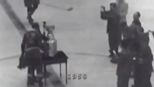 RT @hockeyfights: Every Stanley Cup celebration from 1949 - 1979.
Video from yt/lostcanuck https://t.co/ge3lmUUJeQ