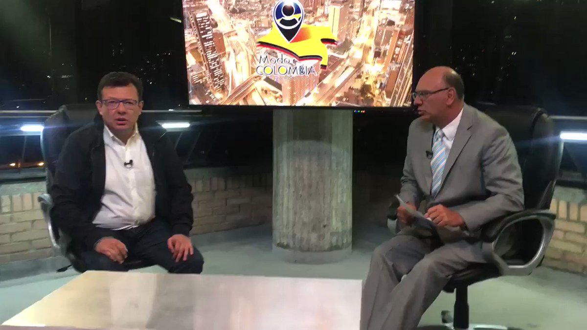 En minutos en vivo en el @CanalZOOMTV contándoles quién es Hollman Morris véanlo en YouTube: ModoColombia enVivo