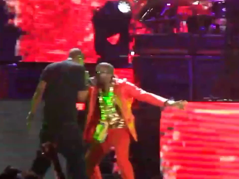 RT @onikadrip: Kanye & Jay-Z bringing out and hyping Nicki Minaj to perform her ICONIC Monster verse https://t.co/L7KahStj52