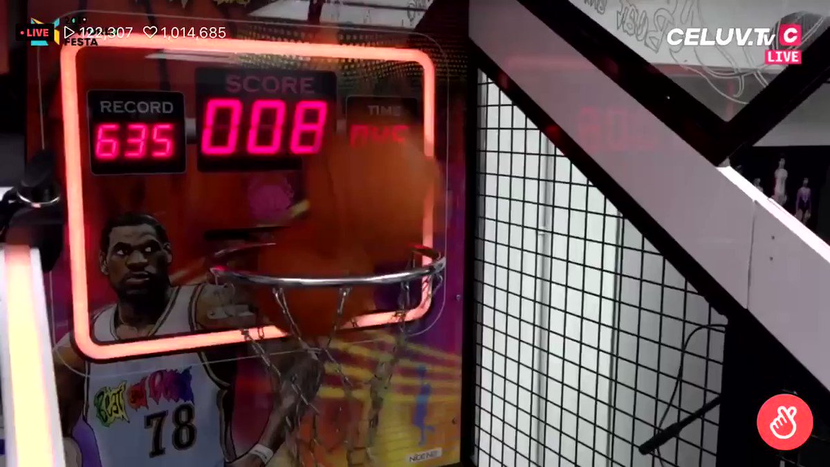 RT @ateezlight: hyunjin got his breath knocked out by that basketball but jongho stood there and just laughed we- https://t.co/3BOrFYHu8w