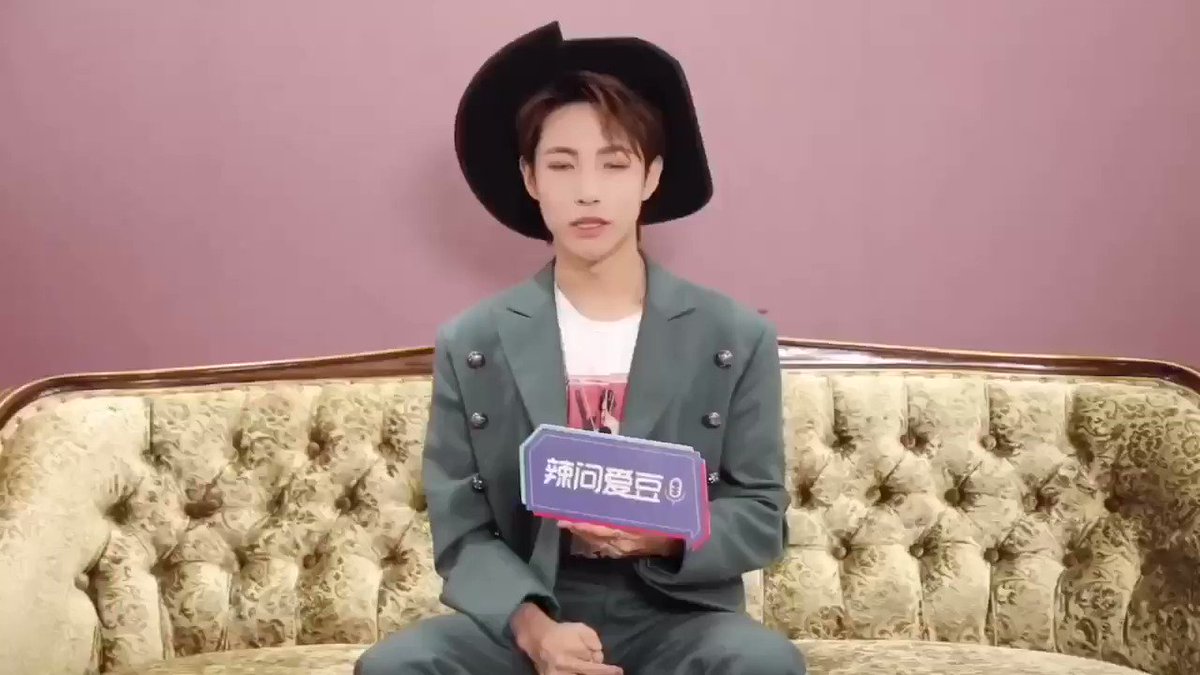 190822 瑞丽网 Weibo“Even in Korea I still have so many Chinese fans supporting me. I am really grateful and really want to hurry and return to China to meet with them! I am always taking in your support and let’s jiayou together!”