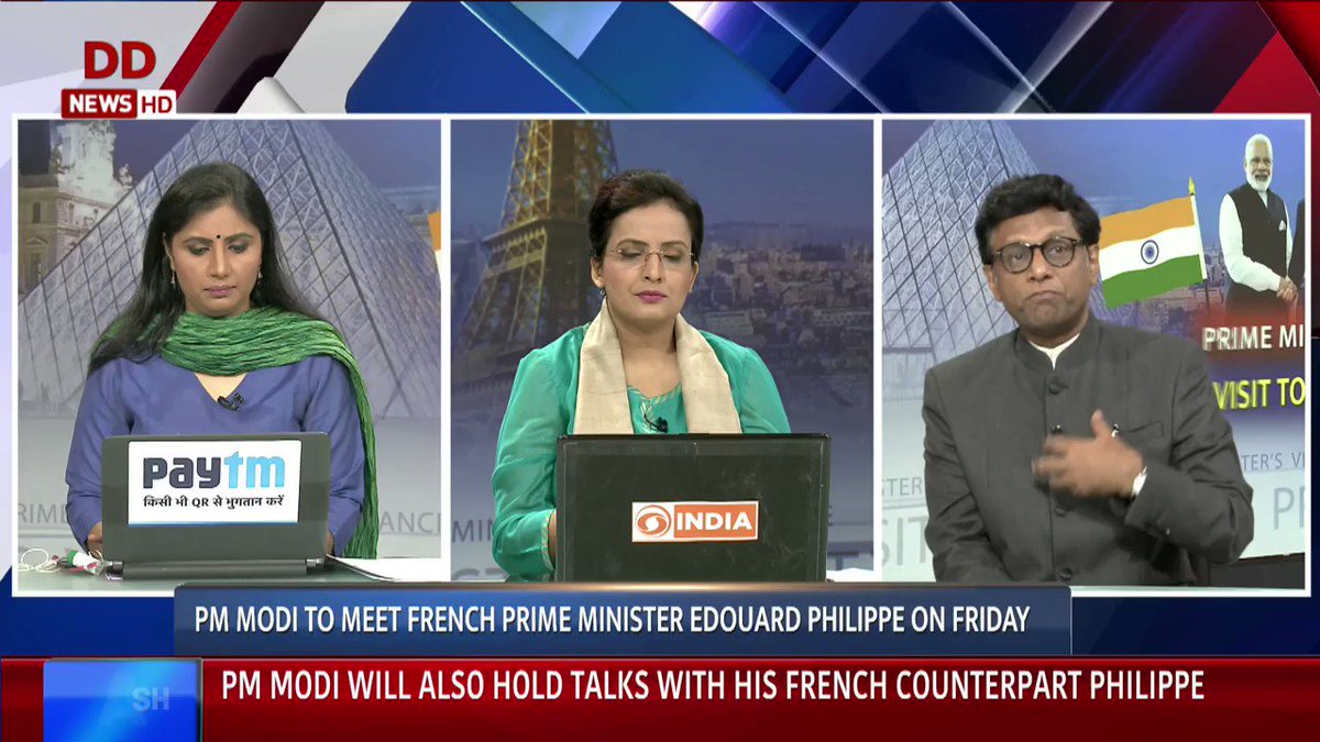 PM @narendramodi accorded warm welcome by Indian Community in France