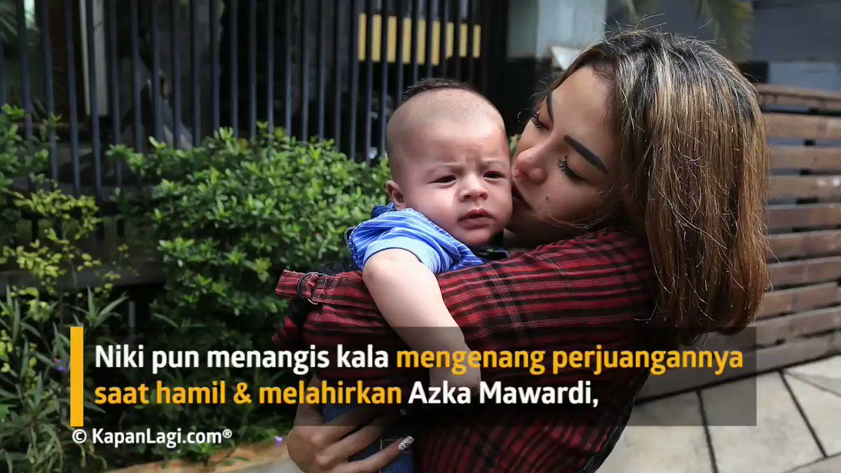 Selain kasusnya dengan Dipo Latief, Nikita Mirzani juga dilaporkan sang mantan suami, Sajad Ukra, atas tudingan penelantaran anak. Niki pun menangis, mengenang perjuangan beratnya saat hamil & membesarkan buah cintanya dengan Sajad sendirian. #VideoKL #NikitaMirzani