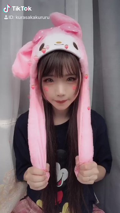 Twitterのコスプレ動画4