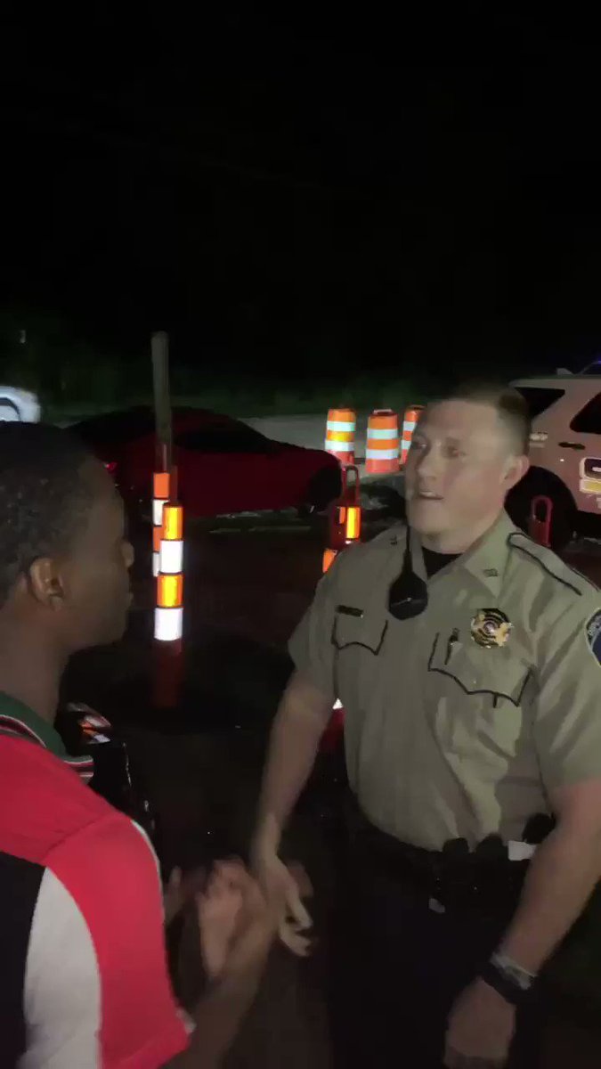 Subtweet Shawn (@SubtweetShawn3) on Twitter photo 24/08/2019 13:13:38 Dawg stop police brutality..... damn bruh.. I said I wasn’t gonna post this Dawg stop police brutality..... damn bruh.. I said I wasn’t gonna post this
