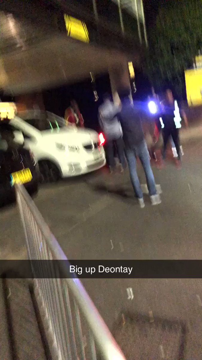 Deontay just sparked me @Tyson_Fury back me? https://t.co/IucADJaSB6