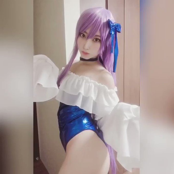 コスプレイヤーよるるのTwitter動画1