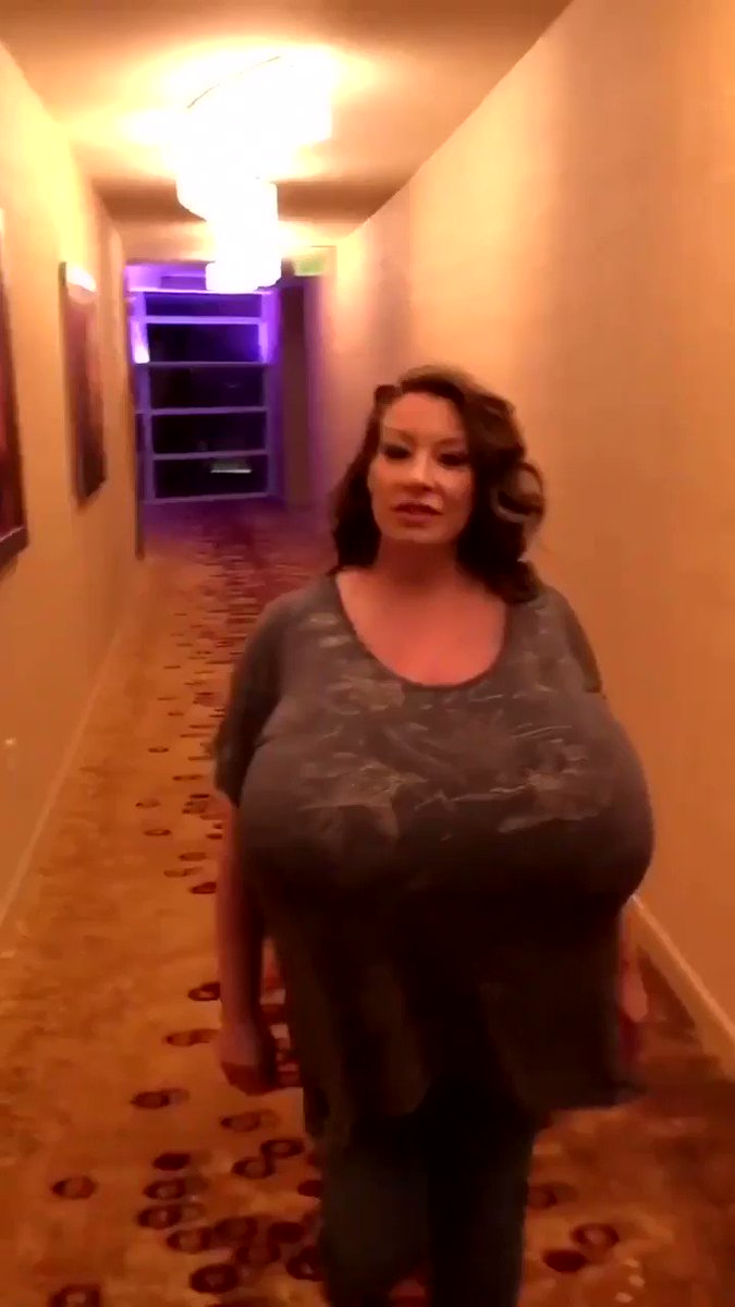 Busty mara