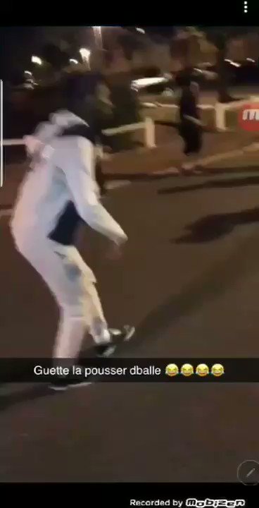 RT @LatournaldX: Aubameyang Vs Liverpool https://t.co/THewh2R4Wn