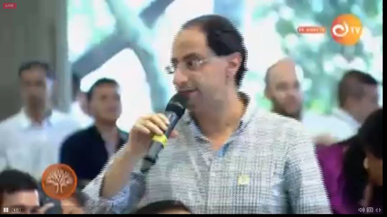 "Con Cali hemos trabajado en simplificación de trámites, con la campaña #ColombiaÁgil y hemos trabajado con @camaracali en 'Fábricas de Productividad'" Ministro @jrestrp en Taller #ConstruyendoPaís #CaliConstruye @infopresidencia @Col_Productiva @LauraValdivieso