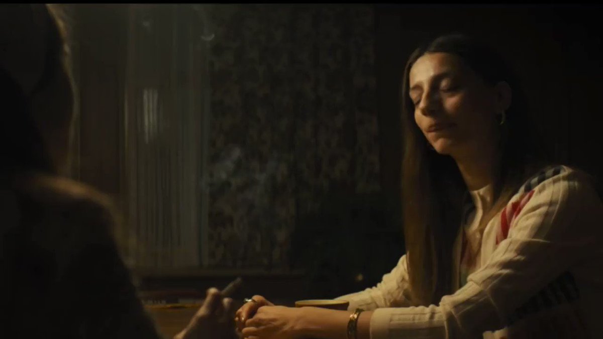 did NOT expect this to happen in the zac efron ted bundy movie https://t.co/KKISDsFtju