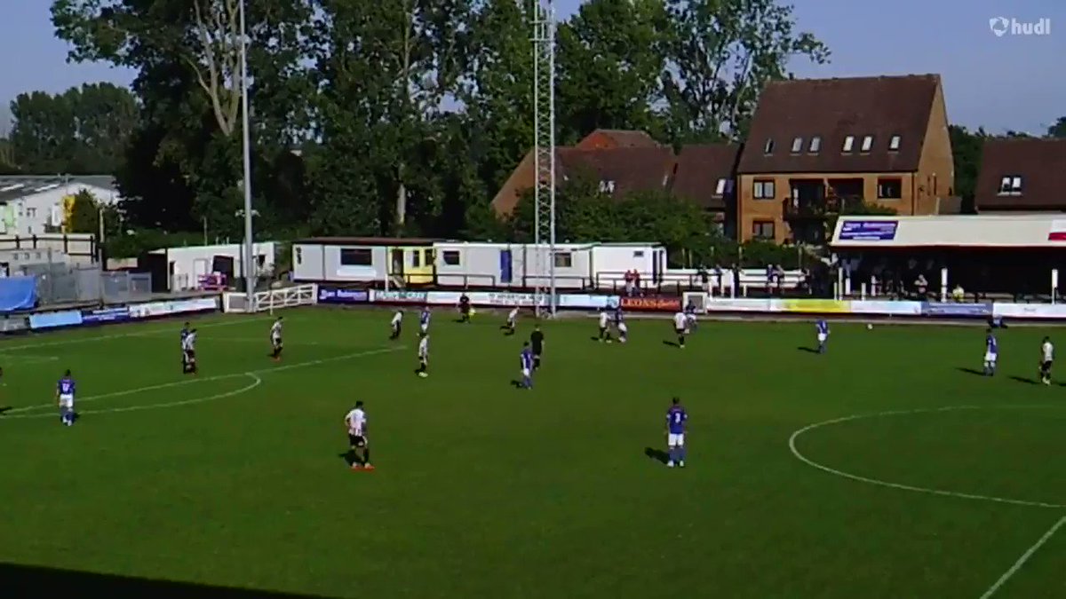 Two moments that change a tight game. First Marcus Marshall capitalises on a mistake in the Stafford Rangers backline followed by Jon Stewart making himself a hero with a last min penalty save.
Full highlights - https://t.co/ilESWzwtv5
Video credit - @SRFCofficial https://t.co/GCRYuVPklN