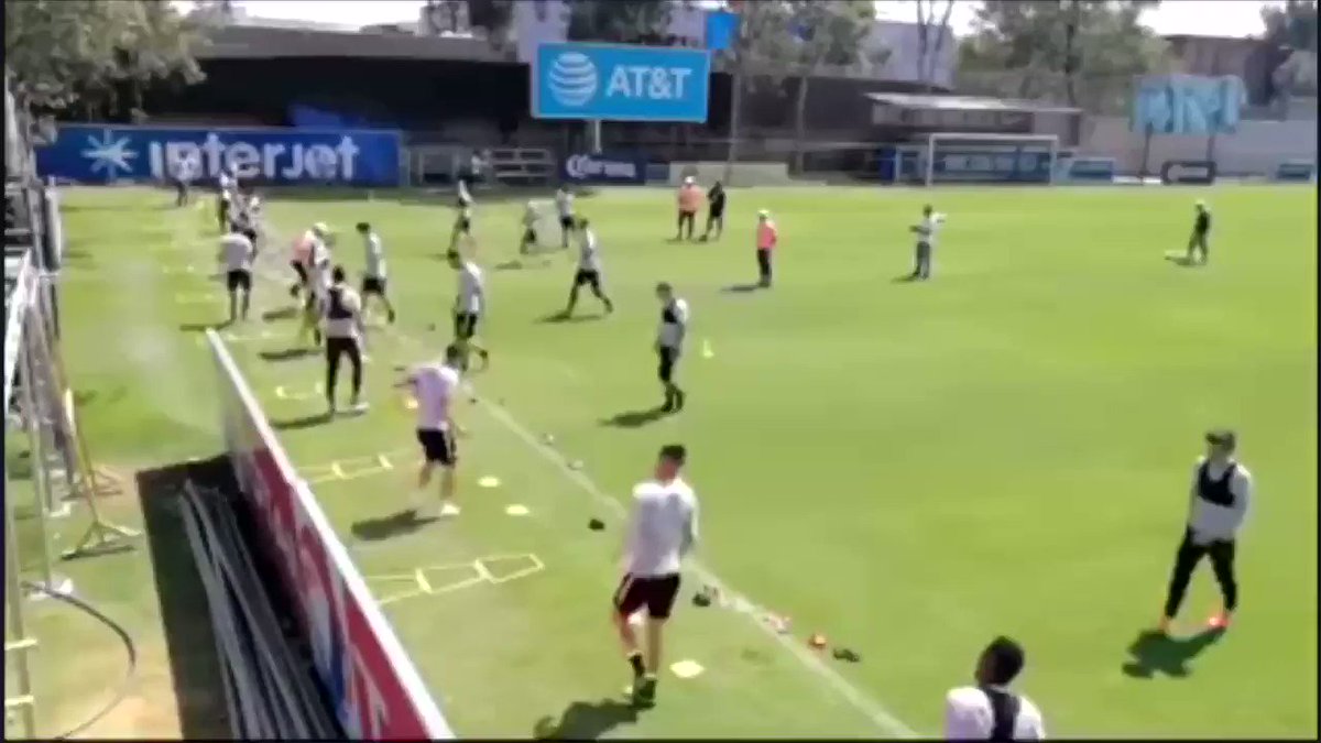 Club America - SAQ drill
Follow me on Instagram: https://t.co/tM8lxt3vuh
#ClubAmerica #Mexico #football #soccer #coach #coaching #Training https://t.co/euJ0MSGxNR
