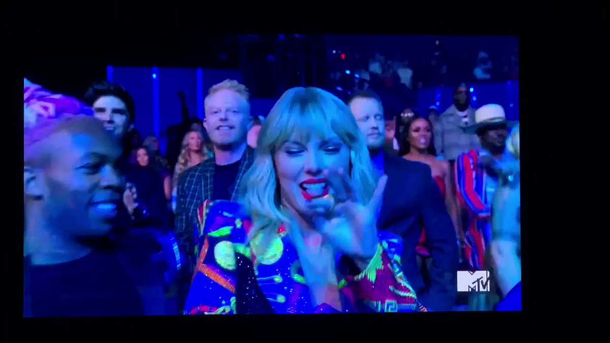 RT @TaySayHey_13: TAYLOR SWIFT IS MY SPIRIT ANIMAL I SAID WHAT I SAID https://t.co/nh3yT2QomJ
